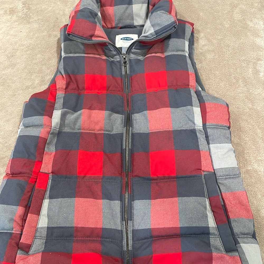 Old Navy Puffer Vest